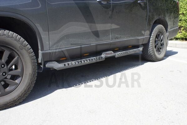 ssangyong-musso-dakar-yan-basamak-v2-isikli-2019-ve-sonrasi-93270-10-o.jpg Ssangyong Musso Dakar Yan Basamak Siyah V2 Işıklı 2019 ve Sonrası - Görsel 1