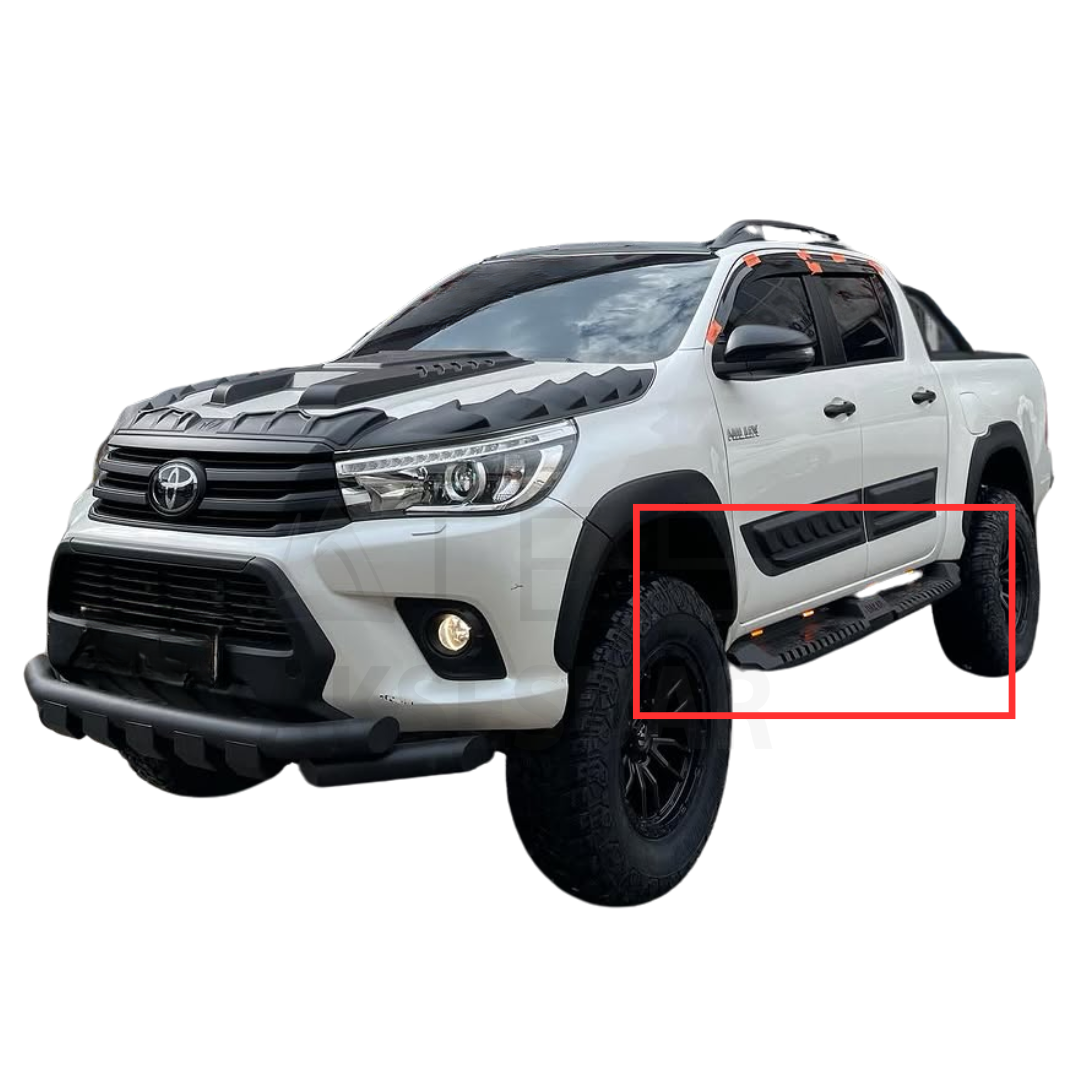 toyota-hilux-isikli-yan-basamak.png Toyota Hilux Işıklı Yan Basamak - Görsel 1